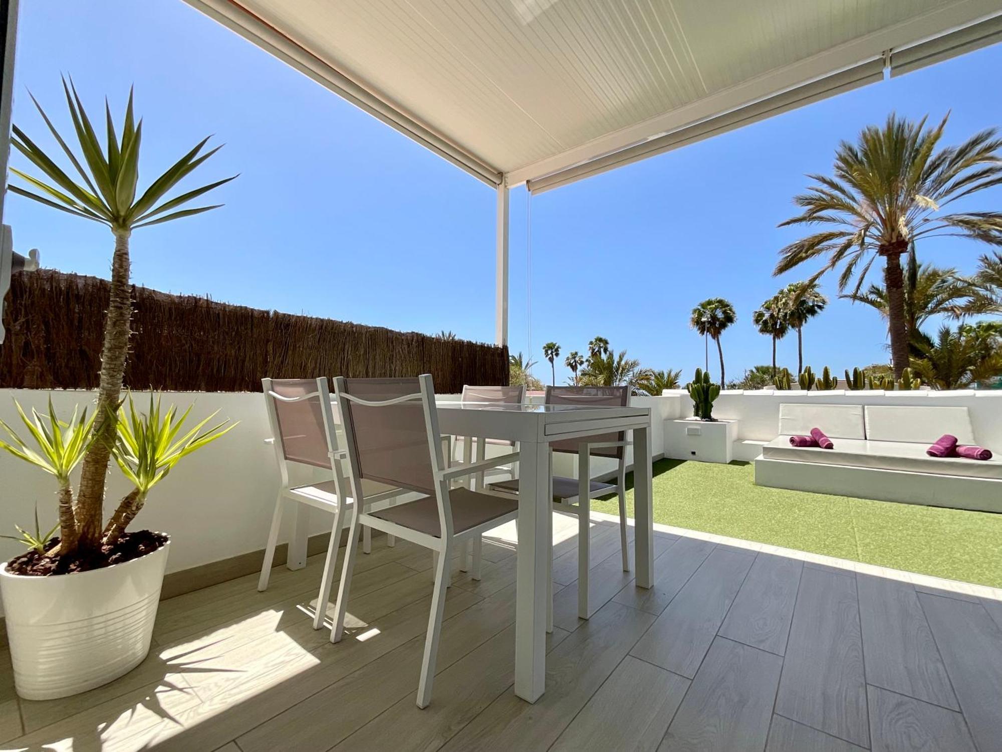 Las Americas Luxury Low-Cost Apartment With Terrace & Views Playa de las Américas Extérieur photo